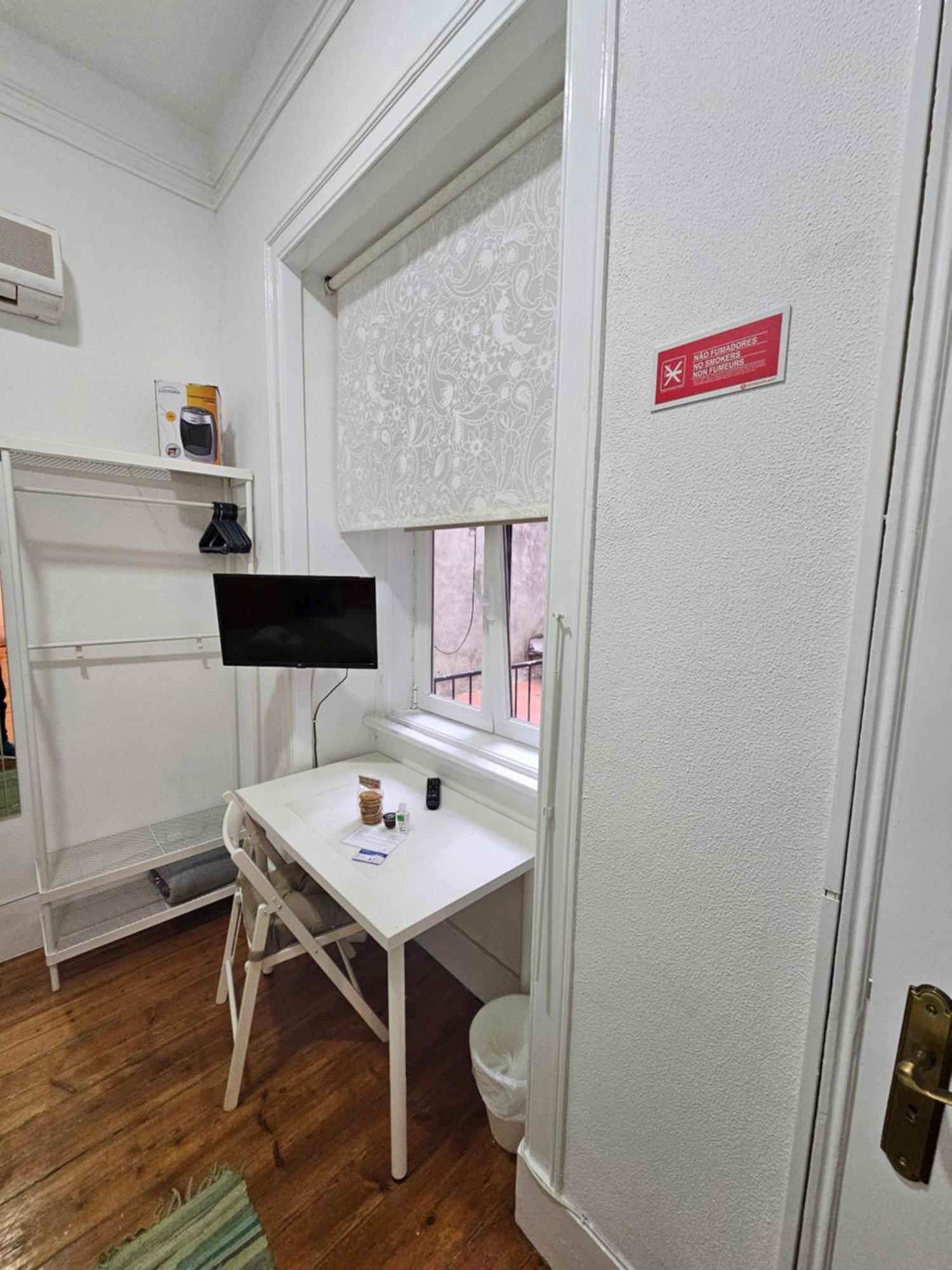 Almirante Guesthouse Lisboa Oda fotoğraf